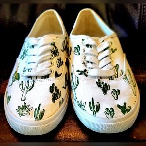 Cutest Cactus Sneakers Ever! Wm 7.5-8